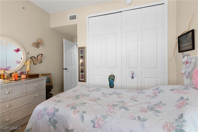 bedroom featuring a closet