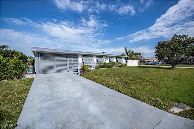 view of front of house with a front yard