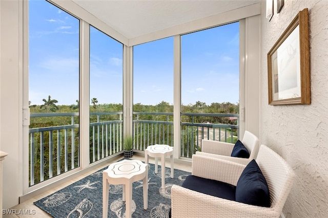 view of sunroom / solarium