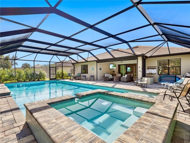 view of swimming pool featuring an in ground hot tub, an outdoor hangout area, and a lanai