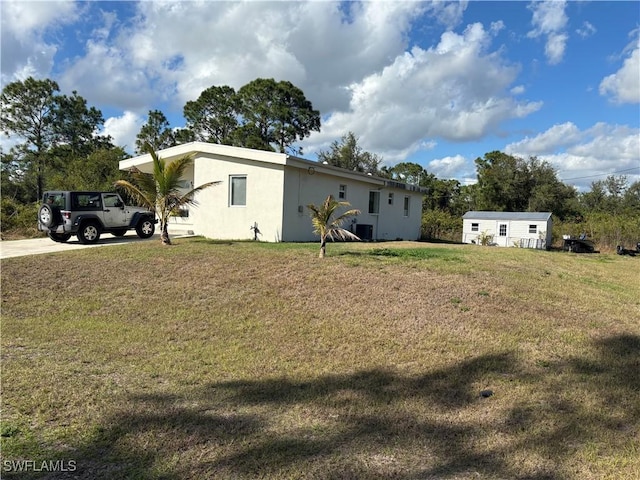 exterior space featuring a yard