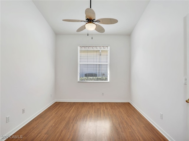 unfurnished room with wood-type flooring and ceiling fan