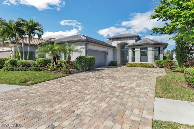 view of front of house with a garage