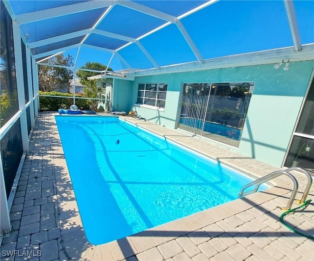 1727 Lakeview Blvd, North Fort Myers, FL 33903 - swimming pool with a patio area and a lanai