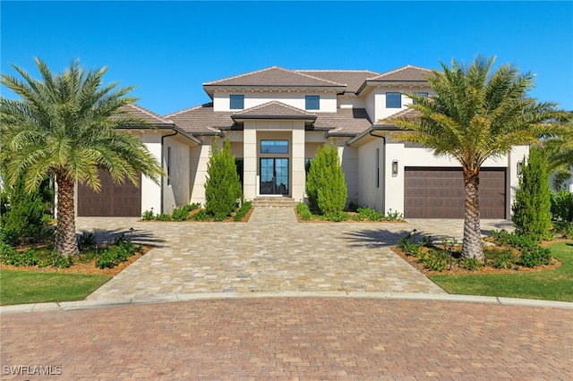 view of front facade featuring a garage