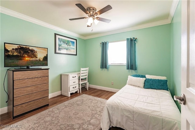 bedroom with crown molding, ceiling fan, and light wood-type flooring