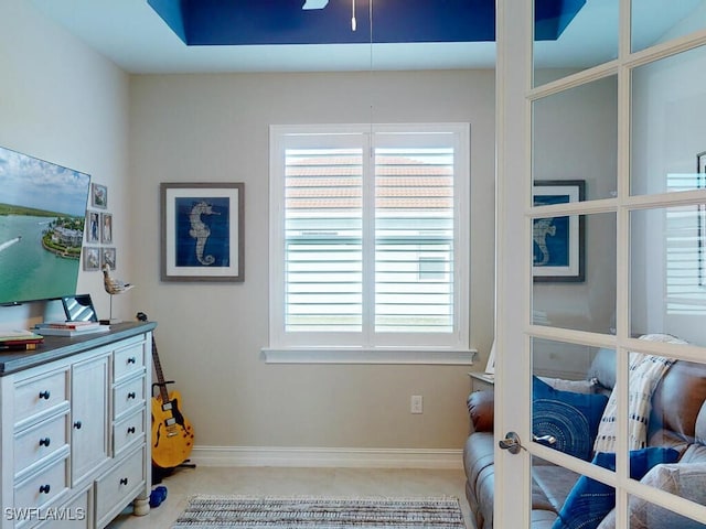 bedroom with ceiling fan