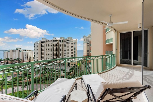 balcony featuring ceiling fan