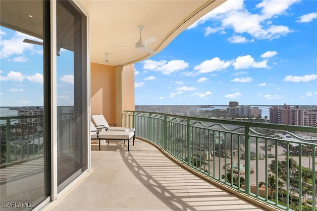 balcony featuring ceiling fan