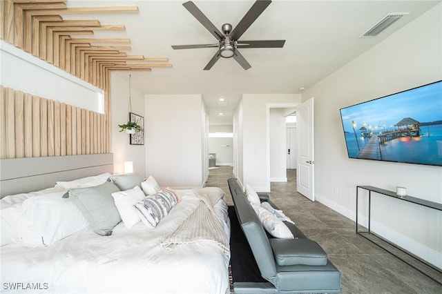 bedroom with ceiling fan