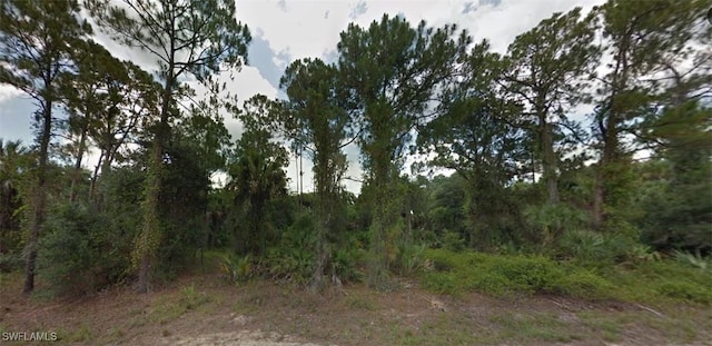 Listing photo 2 for 565 S Estribo St, Clewiston FL 33440