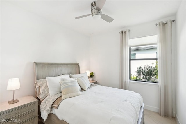 bedroom featuring ceiling fan