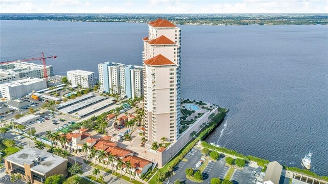 bird's eye view featuring a water view