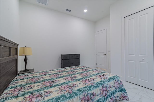 bedroom featuring a closet