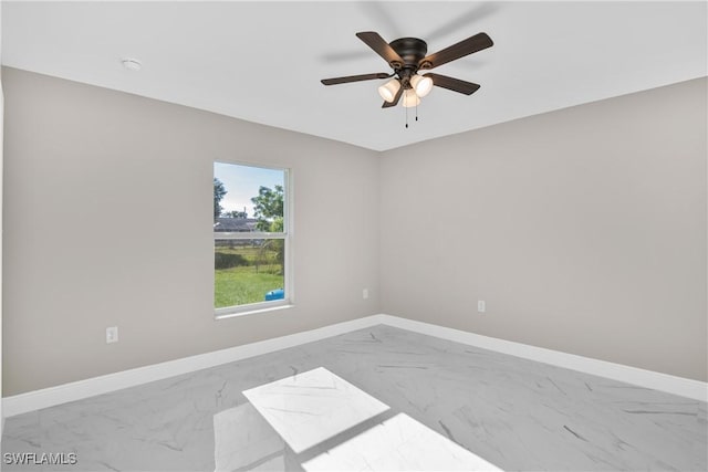 empty room featuring ceiling fan