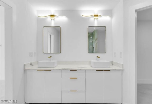 bathroom with vanity