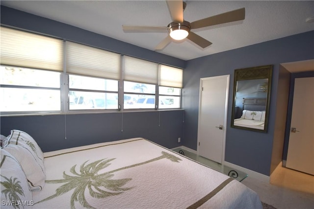 bedroom with ceiling fan