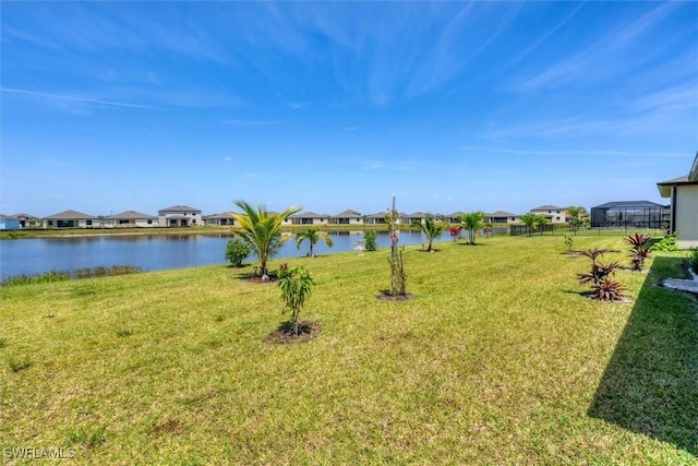 view of yard featuring a water view