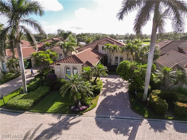 view of mediterranean / spanish-style home