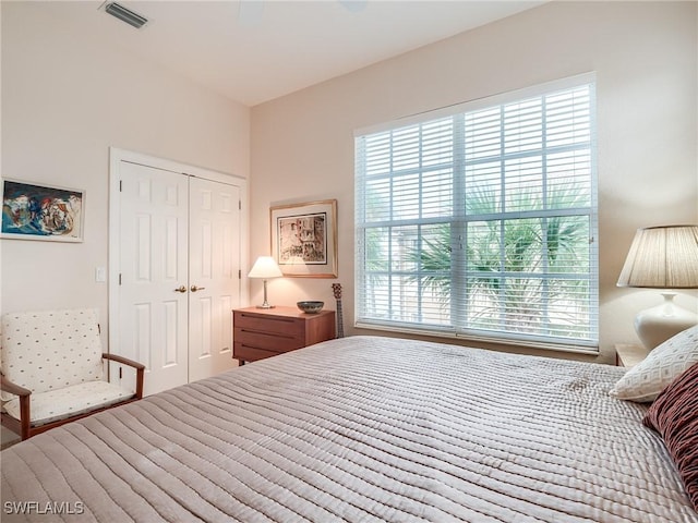 bedroom featuring a closet