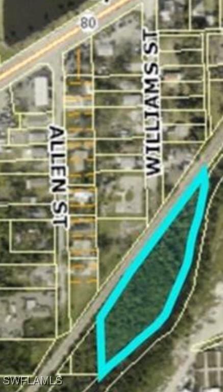 Williams St, Fort Myers, FL 33916 - photo 3
