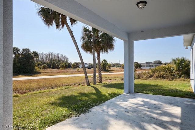 view of yard with a patio area