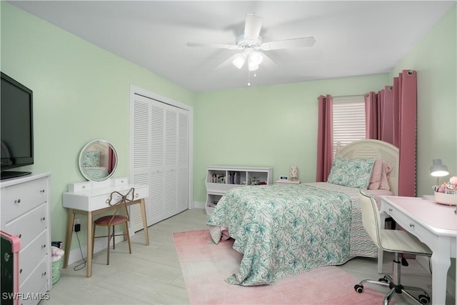 bedroom featuring a closet and ceiling fan