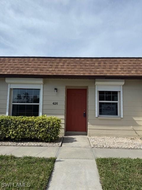 view of property entrance