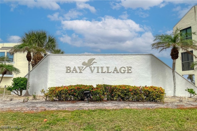 view of community / neighborhood sign