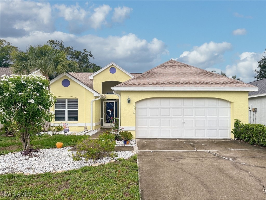 view of front of house with a garage