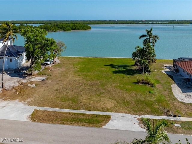 Listing photo 2 for 945 Caxambas Dr, Marco Island FL 34145