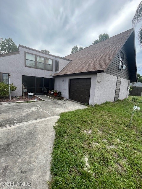 view of front of home with a front lawn