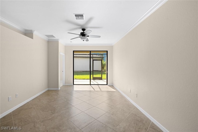 empty room featuring ceiling fan, light tile patterned flooring, and ornamental molding