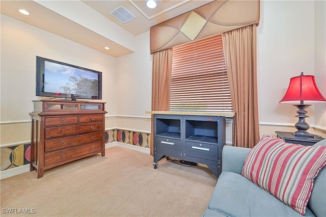 sitting room with light carpet