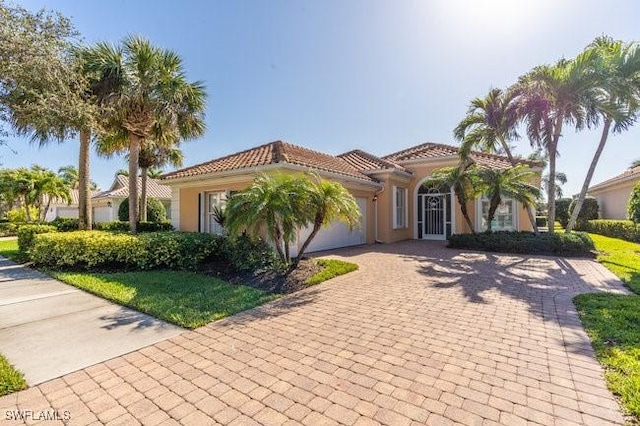 view of mediterranean / spanish-style house