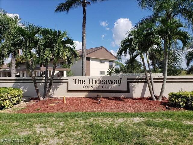 view of community / neighborhood sign