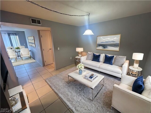 3704 Broadway Unit 101, Fort Myers, FL 33901 - photo 1