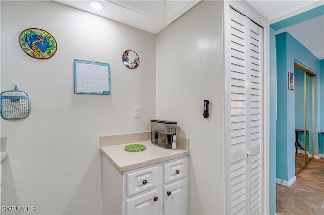 bathroom with baseboards