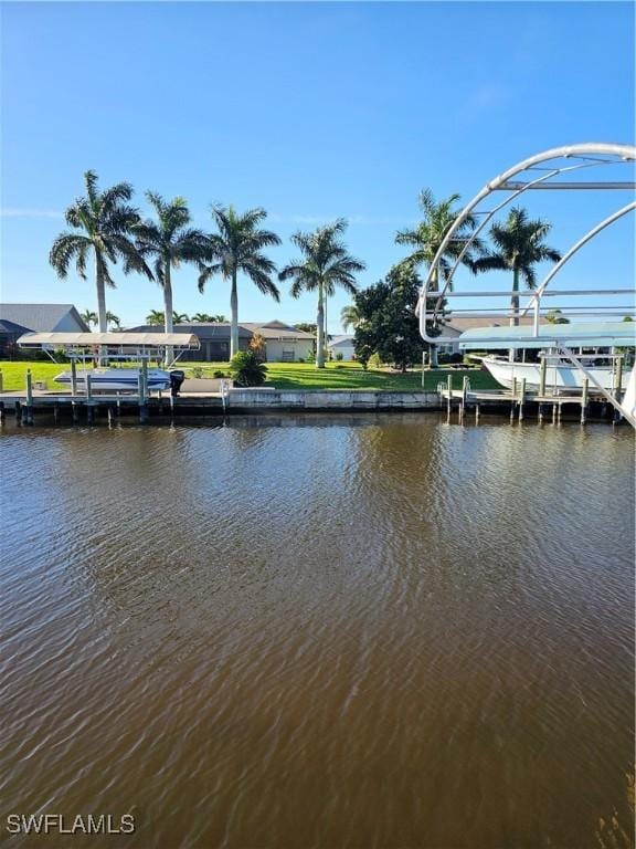 Listing photo 2 for 1142 SE 36th St, Cape Coral FL 33904