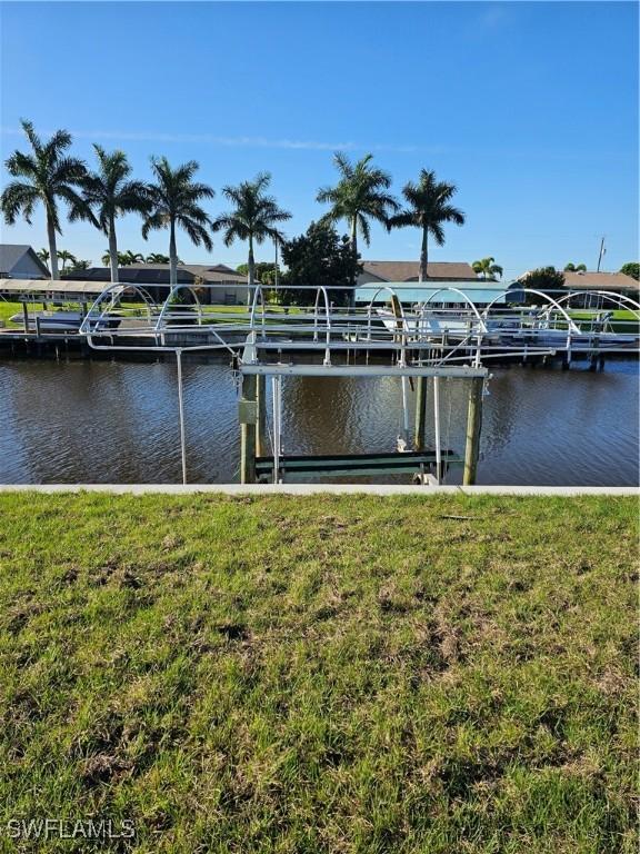 Listing photo 3 for 1142 SE 36th St, Cape Coral FL 33904