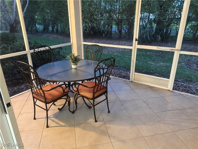 view of sunroom / solarium