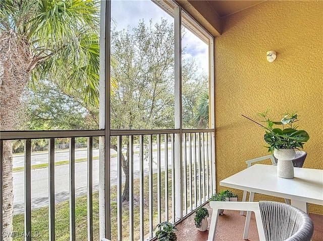 view of sunroom / solarium