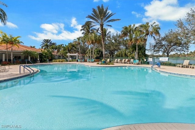 view of swimming pool featuring a patio