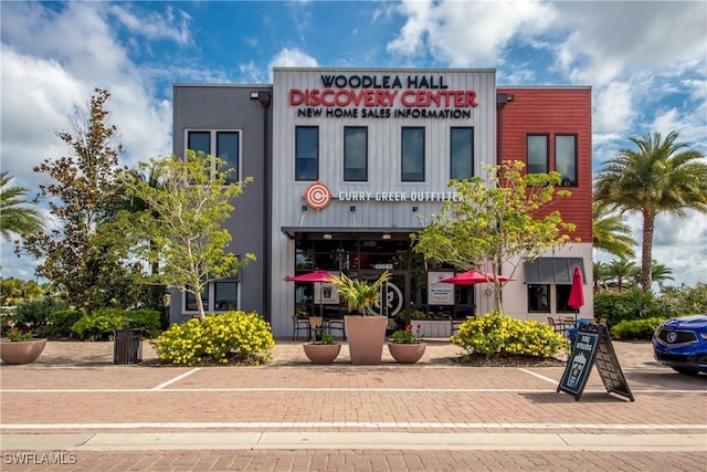 view of building exterior