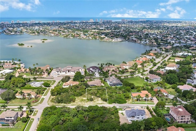 Listing photo 2 for 680 Inlet Dr, Marco Island FL 34145