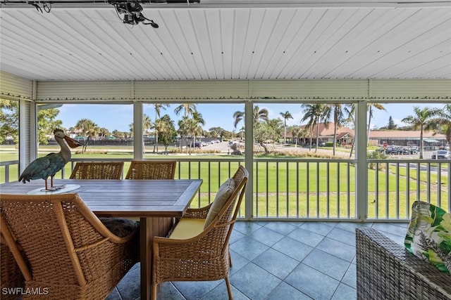 view of sunroom / solarium