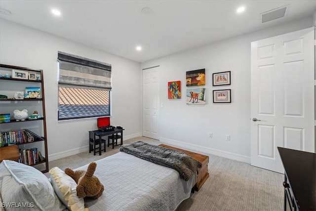 view of carpeted bedroom