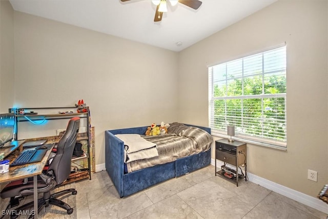 bedroom featuring ceiling fan