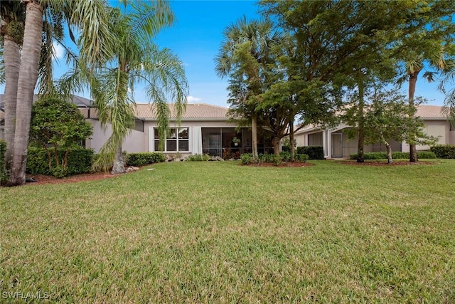 view of front facade with a front lawn