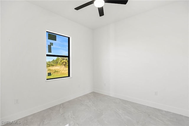 empty room with ceiling fan